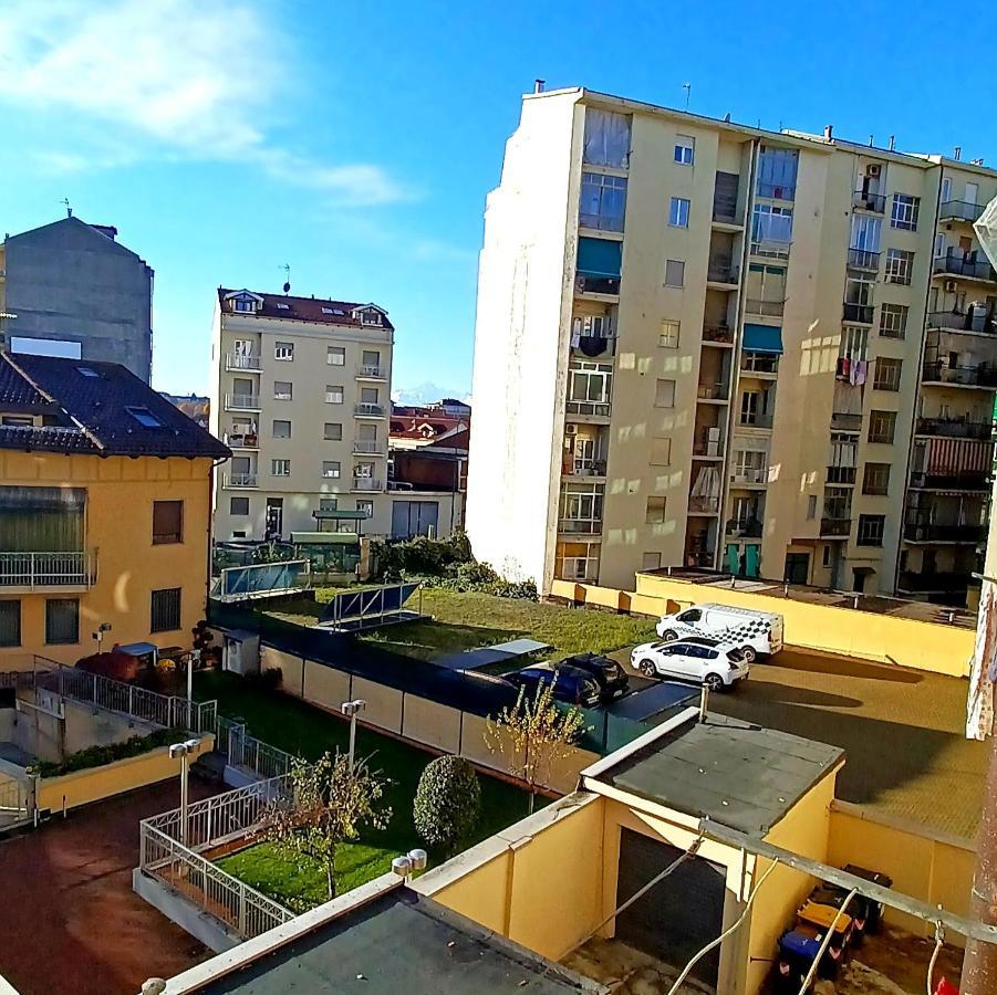 Intero Appartamento Luminoso E Accogliente ! Turin Exterior photo